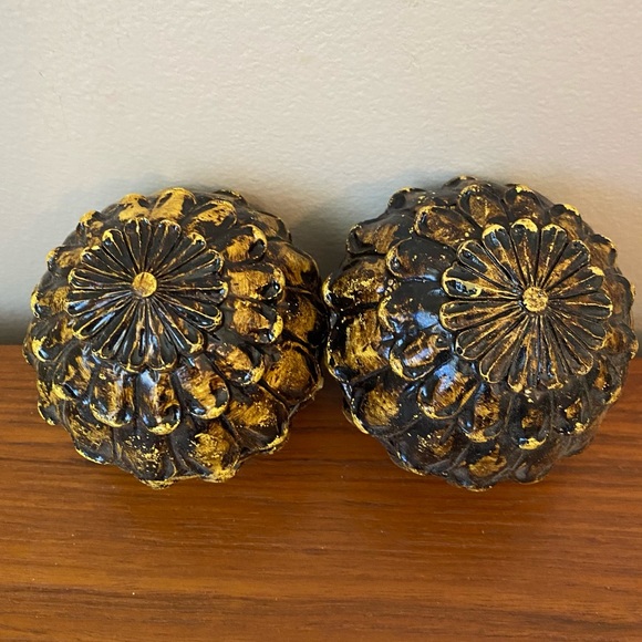 VTG (3) Rustic Brown & Gold Decorative Carpet Balls - Picture 6 of 6